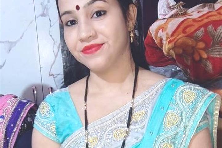Ella, 26 — Escort in Madhuban, India