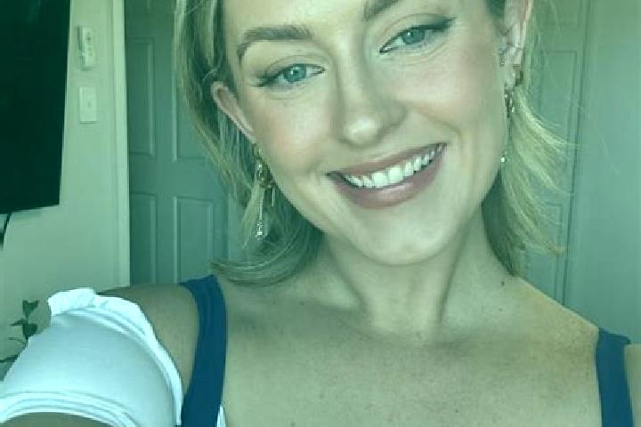 Ella, 26 — Escort in Narrabundah, Australia