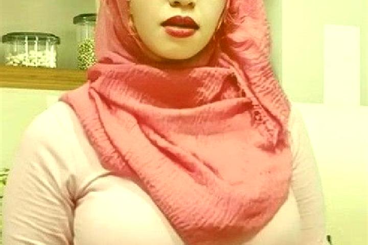 Ella, 26 — Escort in Op, Indonesia