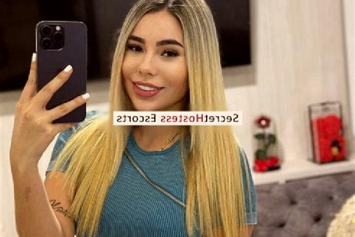 Ella, 26 — Escort in Santo Domingo, Cuba