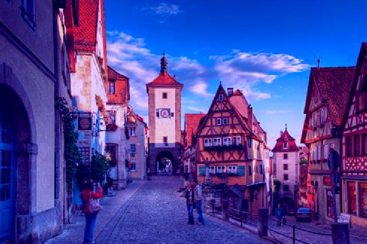 Ella, 26 — Escort in Schonborn, Germany