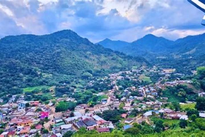 Ella, 26 — Escort in Vallecillo, Honduras