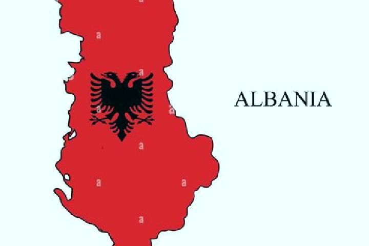Ella, 26 — Escort in Zharrez, Albania