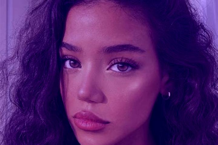Ella, 27, a black brown-eyed european companion based in Zhengfang. Offering GFE, Dinner Date, Overnight, Striptease. Available for incall and outcall, day a...
