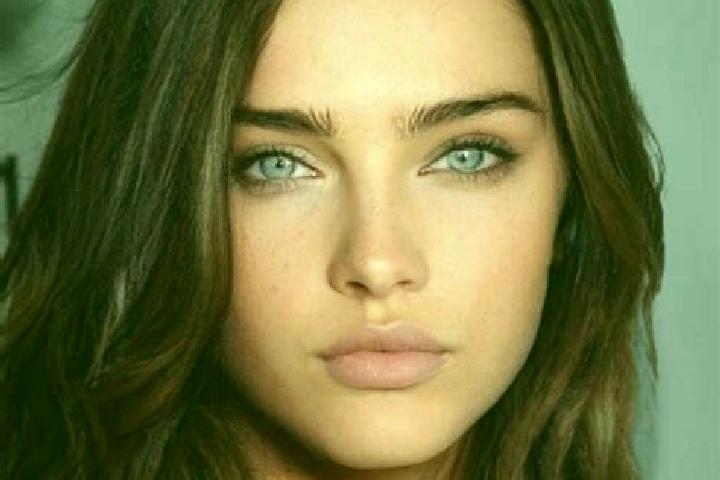 Ella, 27, a brunette amber-eyed middle eastern companion based in Sao Francisco do Para. Offering OWO, Massage, Fetish. Available for incall and outcall, day...
