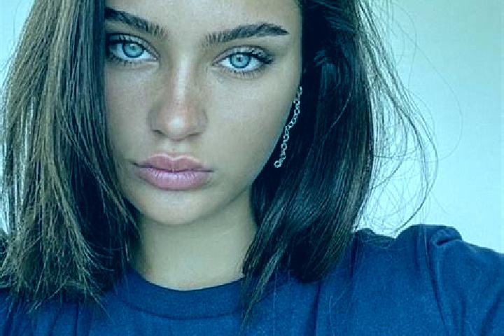 Ella, 27, a brunette brown-eyed ebony companion based in Crocevie. Offering GFE, Deep French Kissing, Striptease, Duos. Available for incall and outcall, day...