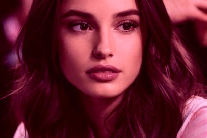 Ella, 27, a brunette brown-eyed indian companion based in Xaxajatic. Offering Girlfriend Experience, Domination, Striptease, Overnight. Available for incall ...
