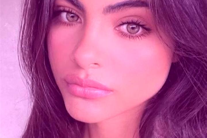Ella, 27, a brunette grey-eyed middle eastern companion based in Knutsford. Offering Tantra, Domination, Roleplay, BDSM, Overnight. Available for incall and ...