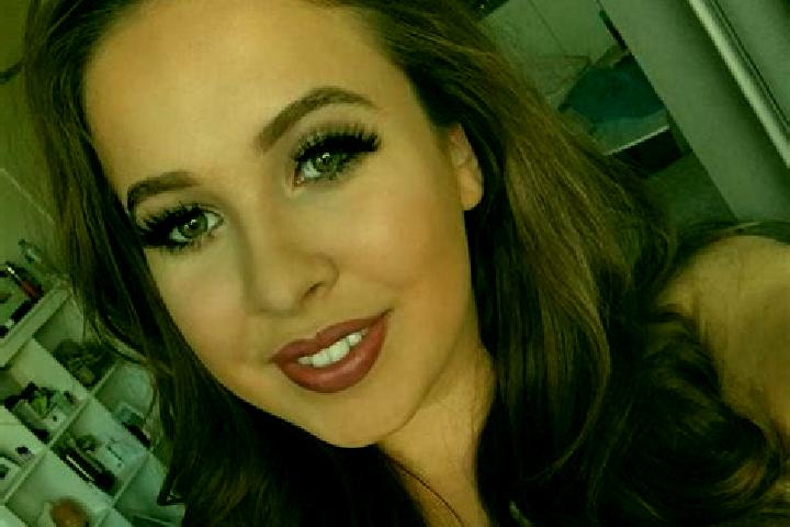 Ella, 27, a dark blonde amber-eyed ebony companion based in Sutton Scotney. Offering Prostate Massage, Fetish, 69, Roleplay. Available for incall and outcall...