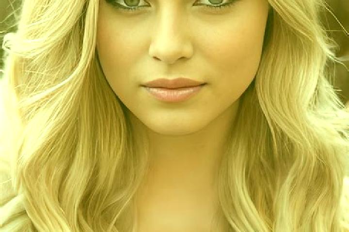 Ella, 27, a dark blonde amber-eyed latina companion based in Toivakka. Offering BDSM, Dinner Date, OWO, Deep French Kissing, A-Level. Available for incall an...