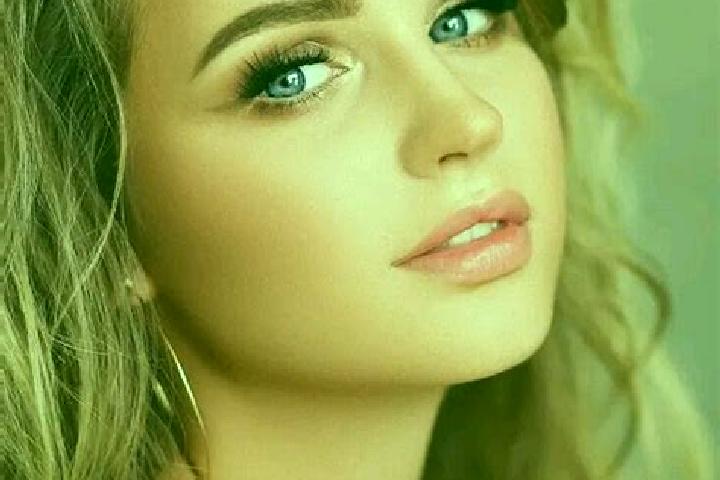 Ella, 27, a dark blonde blue-eyed ebony companion based in Chharra. Offering BDSM, A-Level, CIM. Available for incall and outcall, day and evening dates.