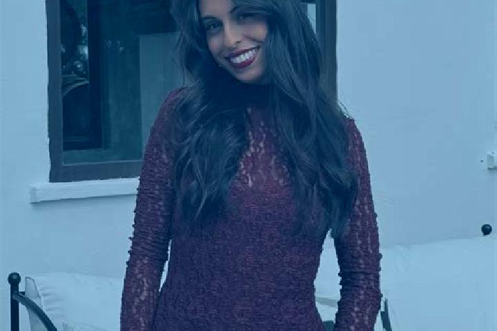 Ella, 27 — Escort in Bou Izakarn, Morocco