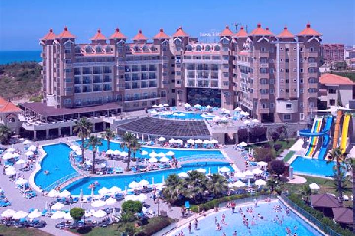 Ella, 27 — Escort in Evren, Turkey