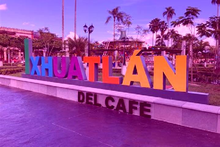 Ella, 27 — Escort in Ixhuatlan del Cafe, Mexico