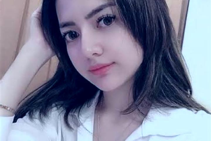 Ella, 27 — Escort in Krajanbonjor, Indonesia