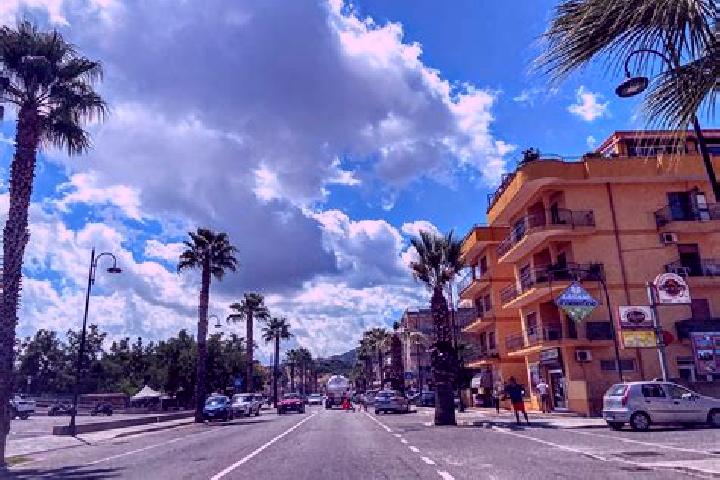 Ella, 27 — Escort in Marina di Davoli, Italy
