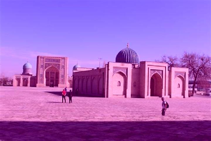 Ella, 27 — Escort in Muborak Shahri, Uzbekistan