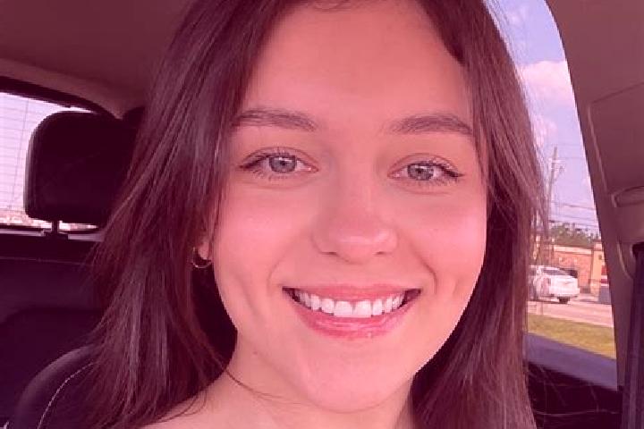 Ella, 27 — Escort in Purvis, United States