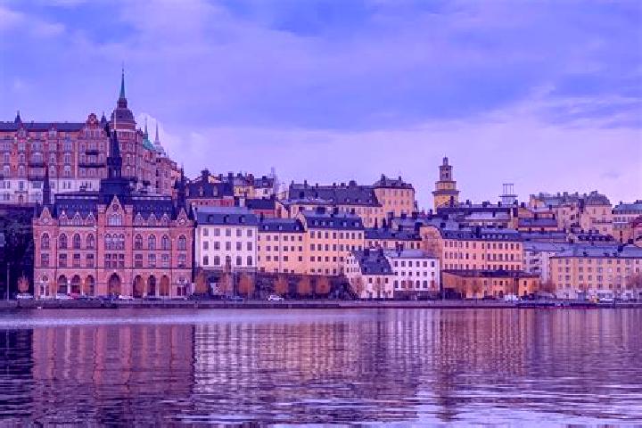 Ella, 27 — Escort in Vassmoloesa, Sweden