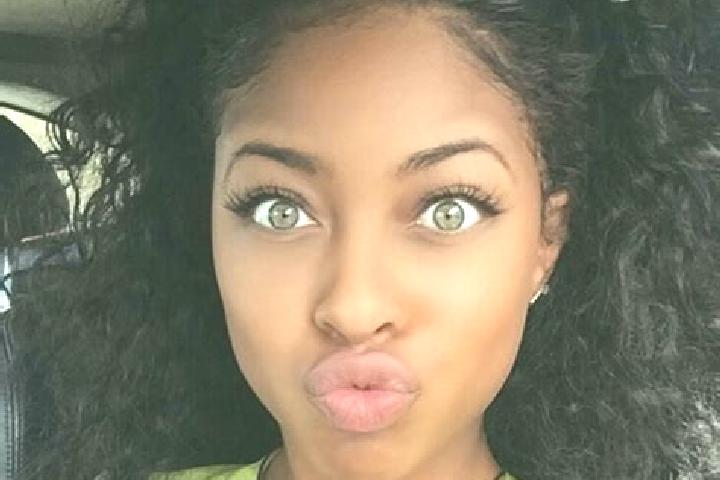 Ella, 28, a black green-eyed ebony companion based in Wasserlosen. Offering Dinner Date, OWO, CIM, Prostate Massage, Girlfriend Experience. Available for inc...