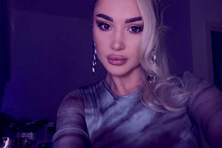 Ella, 28, a blonde amber-eyed middle eastern companion based in Kafa. Offering GFE, Couples, 69, Party Girl. Available for incall and outcall, overnight book...
