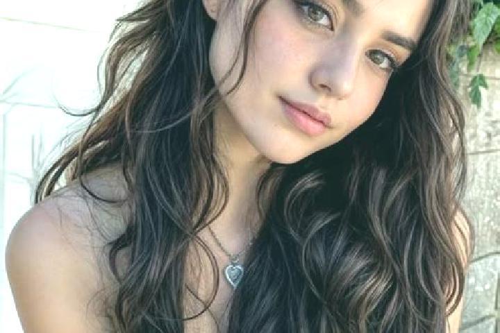 Ella, 28, a brunette hazel-eyed mediterranean companion based in San Juanito Itzicuaro. Offering OWO, Striptease, Couples. Available for incall and outcall, ...