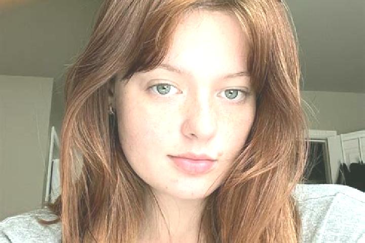 Ella, 28, a chestnut blue-eyed caucasian companion based in Lledrod. Offering Tantra, OWO, Dinner Date. Available for incall and outcall, day and evening dates.