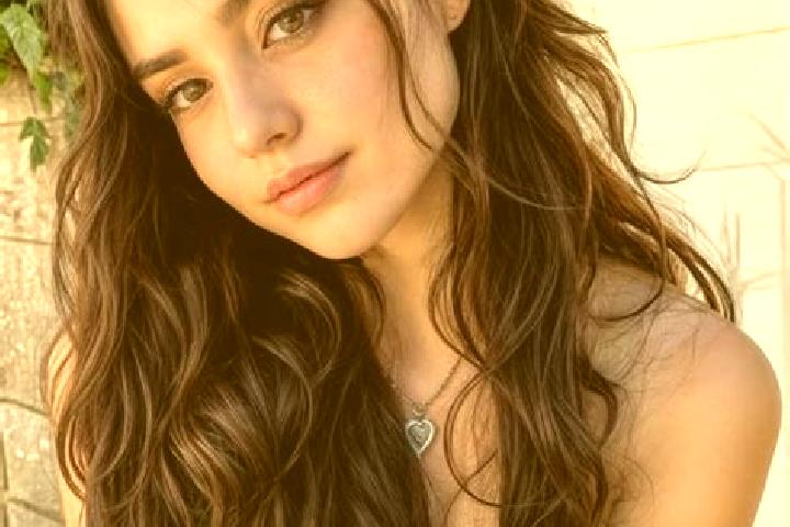 Ella, 28, a red hazel-eyed middle eastern companion based in Temalac de Morelos. Offering Roleplay, Prostate Massage, Duos, OWO. Available for incall and out...