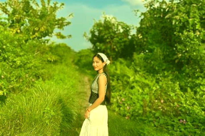 Ella, 28 — Escort in Basugaon, India