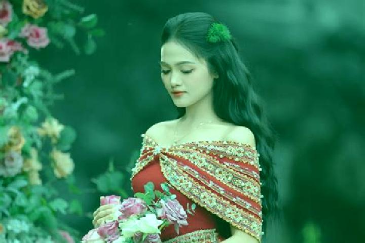 Ella, 28 — Escort in Di Linh, Vietnam
