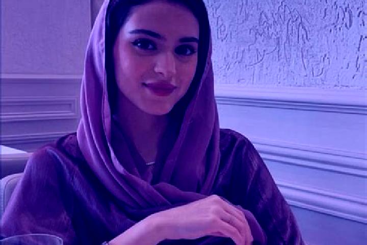 Ella, 28 — Escort in Layla, Saudi Arabia
