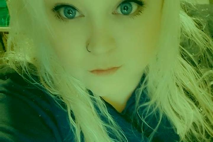 Ella, 28 — Escort in Weyauwega, United States