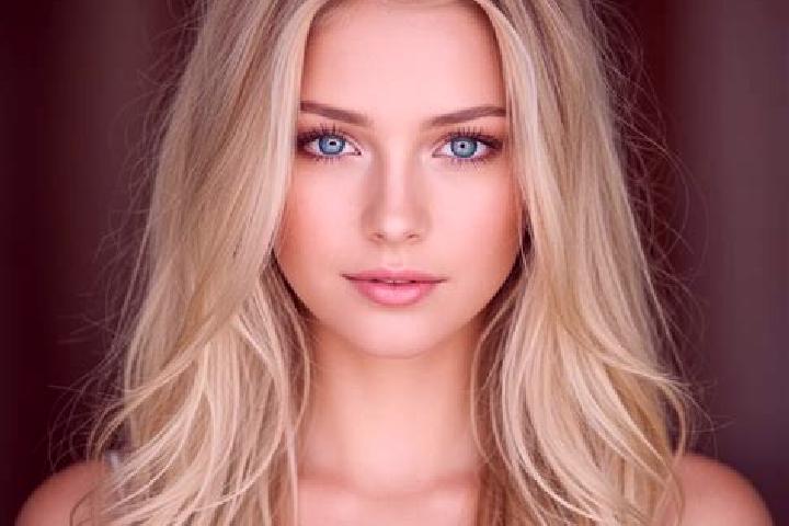 Ella, 29, a blonde amber-eyed mixed companion based in Mys-Kamennyy. Offering Roleplay, GFE, Fetish, Party Girl. Available for incall and outcall, day and ev...