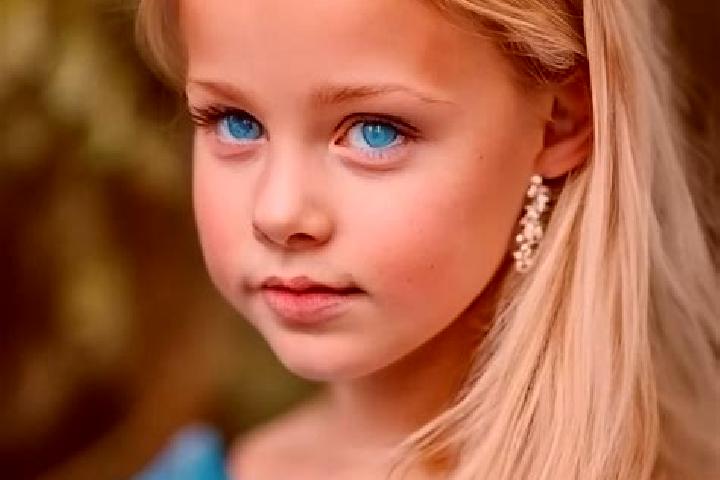 Ella, 29, a blonde blue-eyed middle eastern companion based in Juyuan. Offering CIM, Roleplay, OWO, Dinner Date. Available for incall and outcall, overnight ...