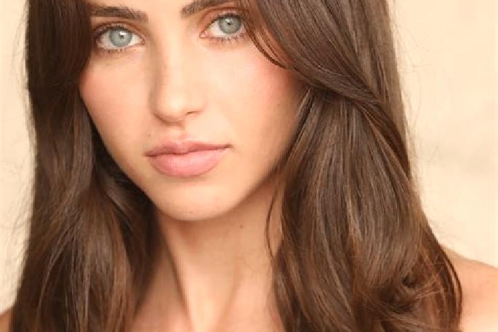Ella, 29, a brunette dark-eyed european companion based in Eclassan. Offering Prostate Massage, Domination, Fetish. Available for incall and outcall, overnig...