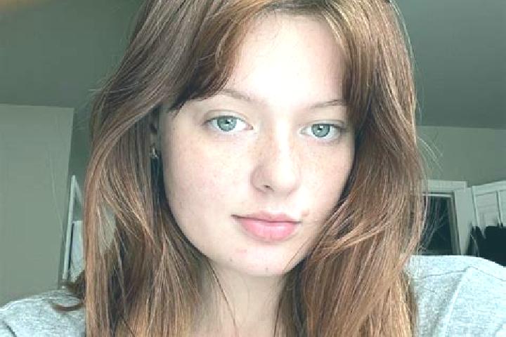 Ella, 29, a red grey-eyed asian companion based in Las Pinas. Offering Party Girl, Duos, Girlfriend Experience, 69, Couples. Available for incall and outcall...