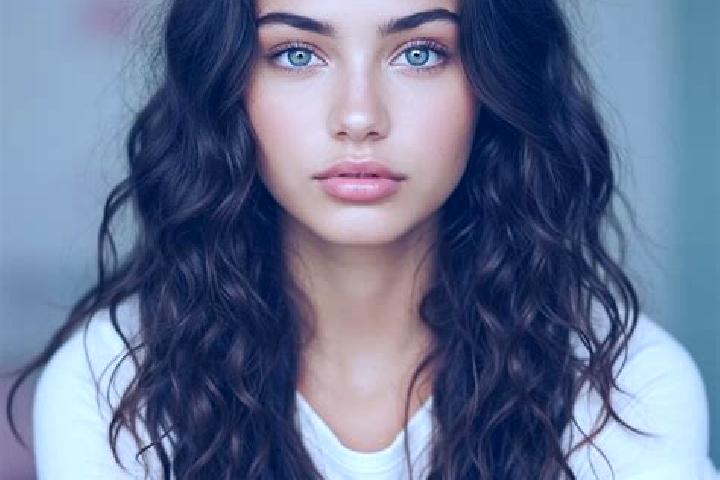 Ella, 29, a red hazel-eyed mediterranean companion based in Loma de Guadalupe. Offering Domination, Girlfriend Experience, Fetish, Overnight. Available for i...