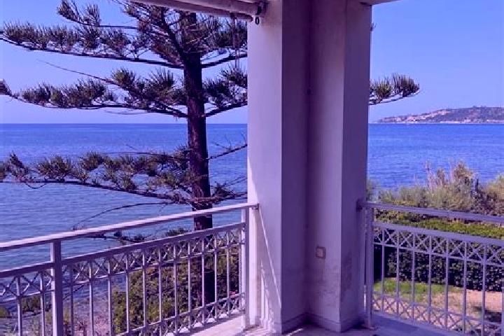 Ella, 29 — Escort in Argasi, Greece
