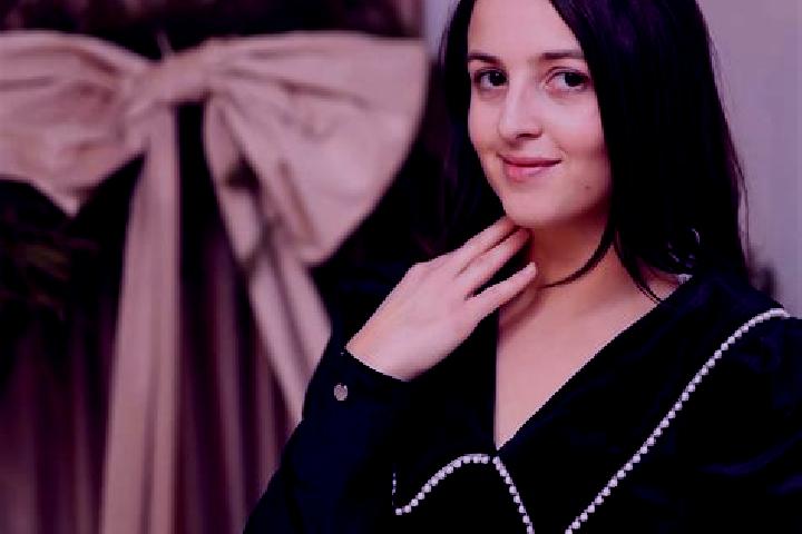Ella, 29 — Escort in Belcesti, Romania