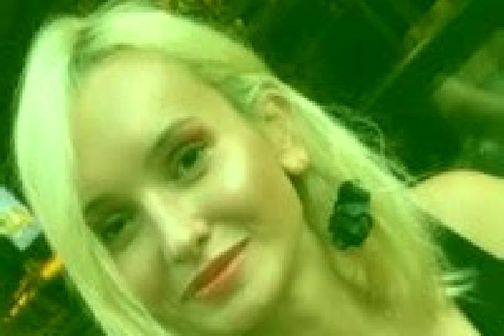 Ella, 29 — Escort in Guezelsu, Turkey