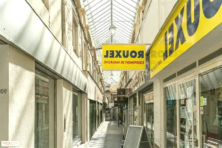 Ella, 29 — Escort in Le Passage, France
