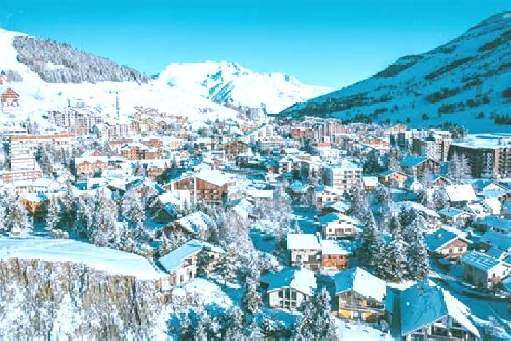 Ella, 29 — Escort in Les Deux Alpes, France