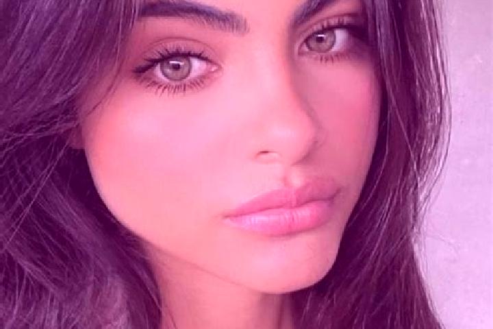 Ella, 30, a black green-eyed middle eastern companion based in Niabably Pk. Offering Massage, Girlfriend Experience, Couples, Overnight. Available for incall...