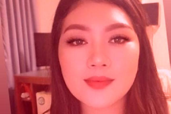 Ella, 30, a blonde brown-eyed asian companion based in Dudenhofen. Offering Party Girl, Striptease, BDSM, Couples. Available for incall and outcall, day and ...