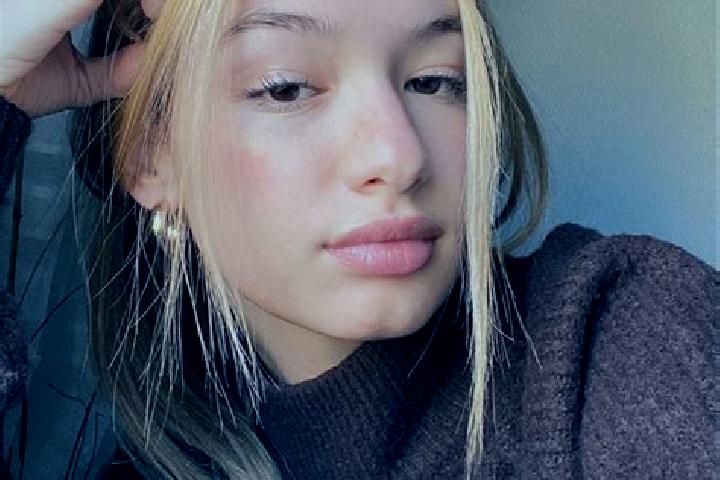 Ella, 30, a blonde brown-eyed indian companion based in Tarakeswar. Offering Travel Companion, Deep French Kissing, 69, CIM, Fetish. Available for incall and...
