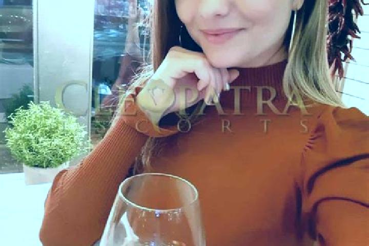 Ella, 30, a chestnut amber-eyed european companion based in Salguero. Offering Massage, OWO, Dinner Date, CIM, Prostate Massage. Available for incall and out...