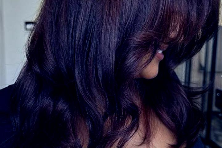 Ella, 30, a chestnut brown-eyed mixed companion based in Comerio. Offering Deep French Kissing, A-Level, Striptease. Available for incall and outcall, overni...