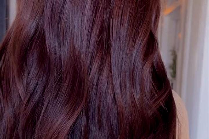 Ella, 30, a red brown-eyed mediterranean companion based in Osisioma. Offering Fetish, OWO, BDSM. Available for incall and outcall, day and evening dates.