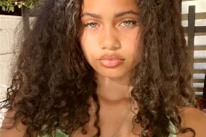 Ella, 30, a red green-eyed mixed companion based in Sudikampir. Offering OWO, Overnight, Dinner Date. Available for incall and outcall, overnight bookings av...