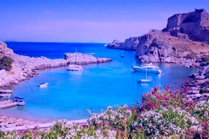 Ella, 30 — Escort in Agios Pavlos, Greece
